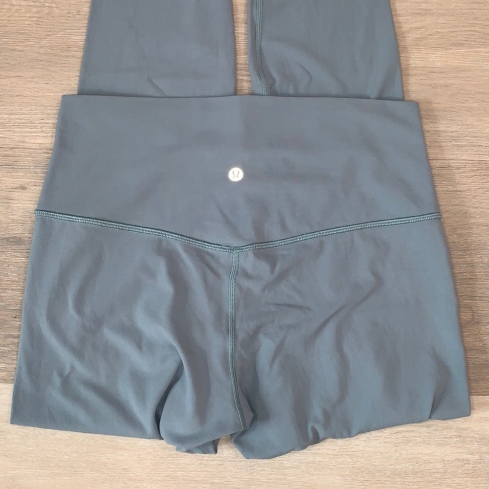 Lululemon aligns